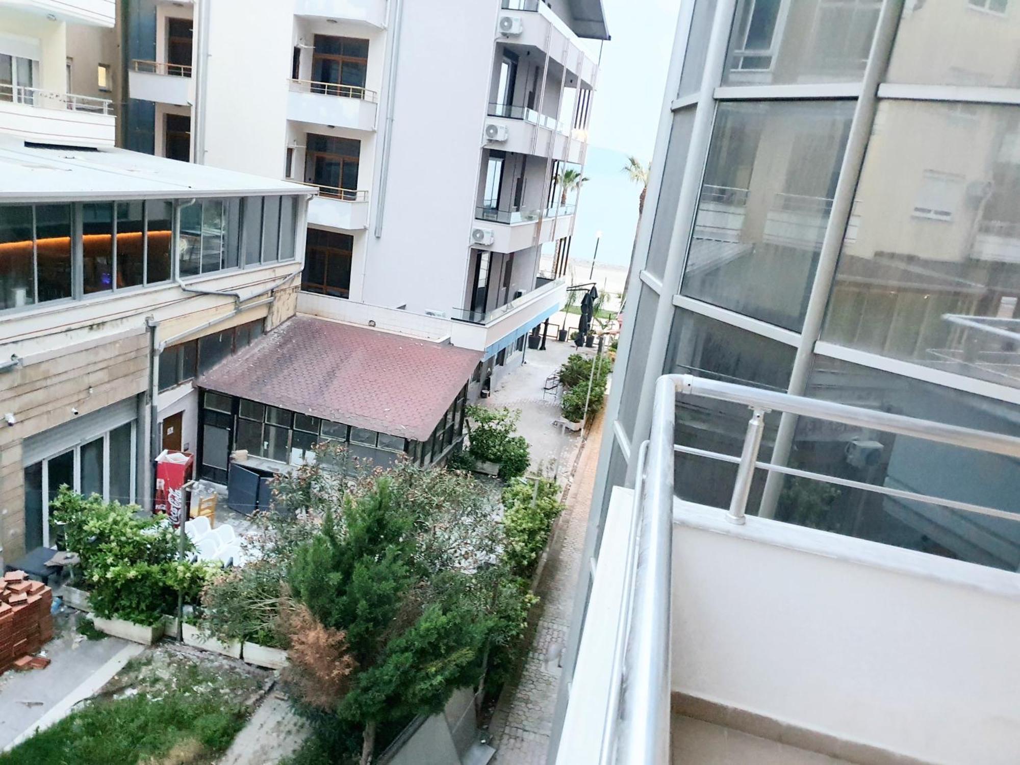 Apartment Me Qera Lungomare Vlore Medem1 Kültér fotó